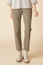 Load image into Gallery viewer, Habitat Pull On Pant with Front Seam and Pockets
