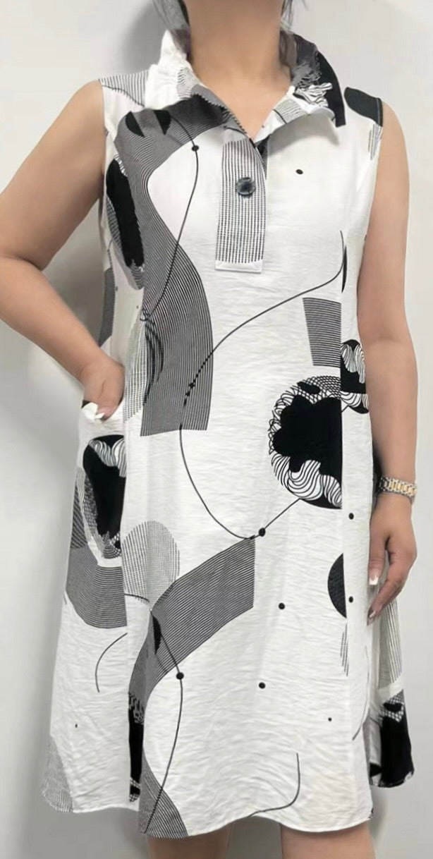 Sleeveless Dress with Colar and Front Pockets