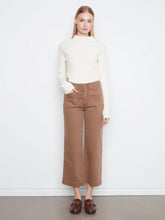 Load image into Gallery viewer, Charlie b Cropped Wide Leg Stretch Twill Pants with Patch Pockets
