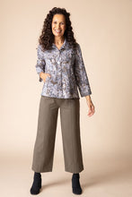 Load image into Gallery viewer, Habitat Jacket with a Pleat Back
