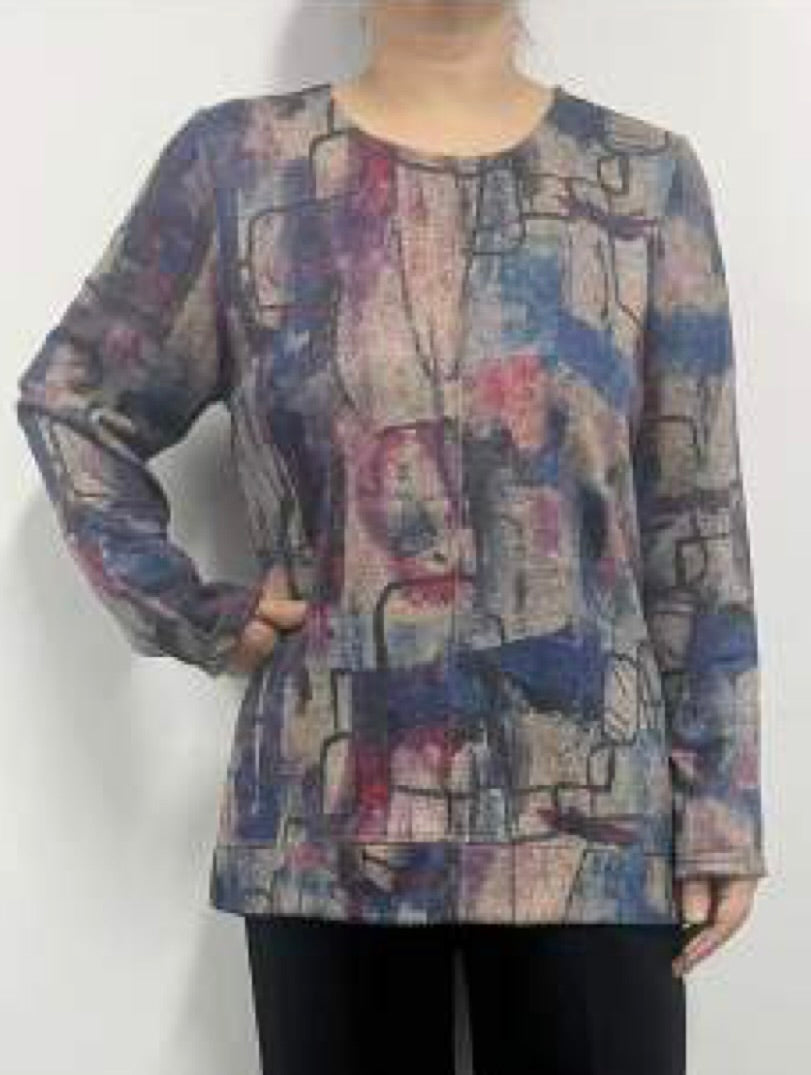 Soft and Cozy Pullover with Long Sleeves and Round Neck