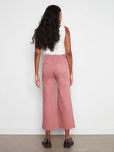 Load image into Gallery viewer, Charlie b Cropped Twill Pant with Patch Pockets
